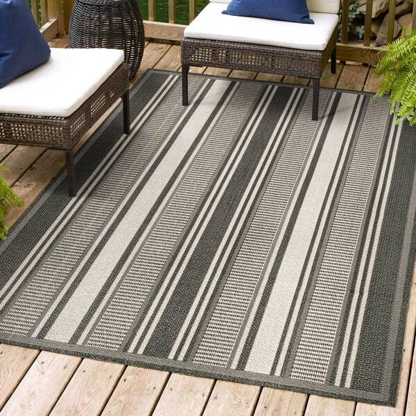 JONATHAN Y Haynes Modern Black/Cream 4 ft. x 6 ft. Double Stripe Indoor/Outdoor Area Rug