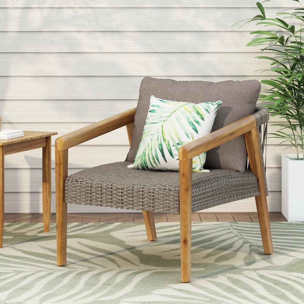 Outdoor Acacia Wood Outdoor Lounge Chair with Gray Cushions. 1-Piece