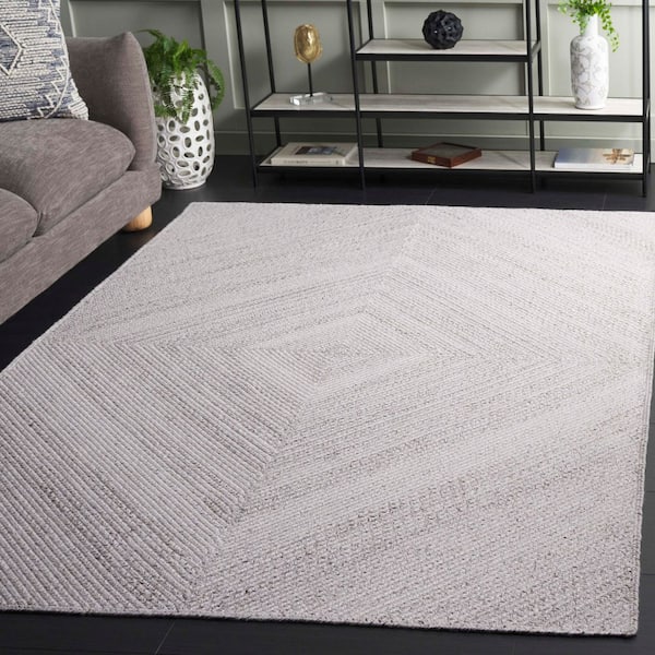 Braided 2 ft. x 4 ft. Beige Gradient Geometric Diamond Area Rug