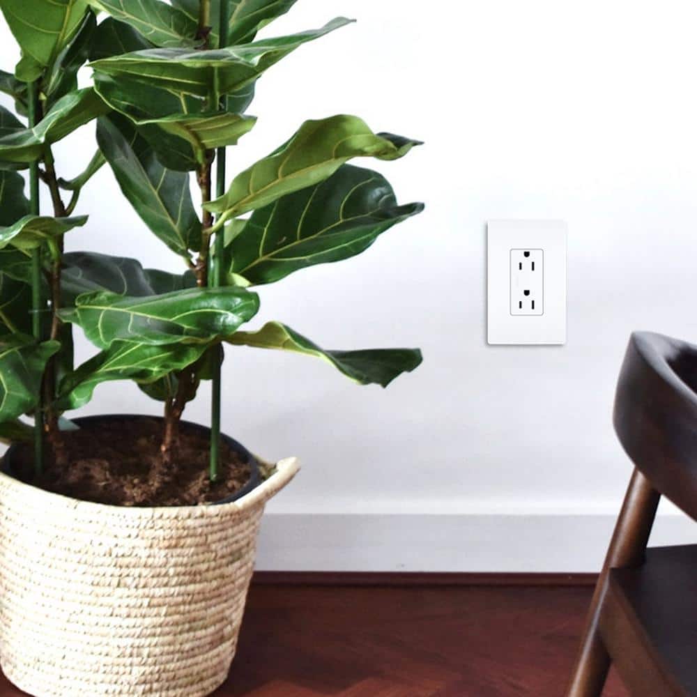White Tamper Resistant Duplex Outlet with Wall Plate