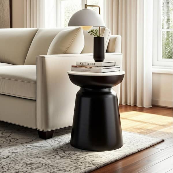 Liv & Skye 15 in. Black Round Marble Top Solid Accent Table with Metal Base