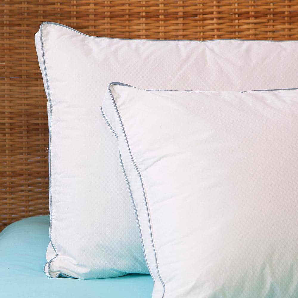 White Queen Hypoallergenic Down Alternative Bed Pillow