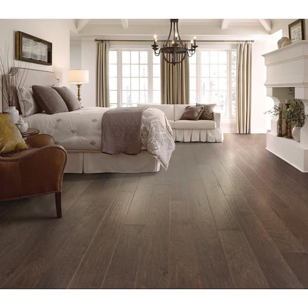 Olympia Fairview 3/4 in. T x 3/4 in. W x 78 in. L Quarter Round Hardwood Trim