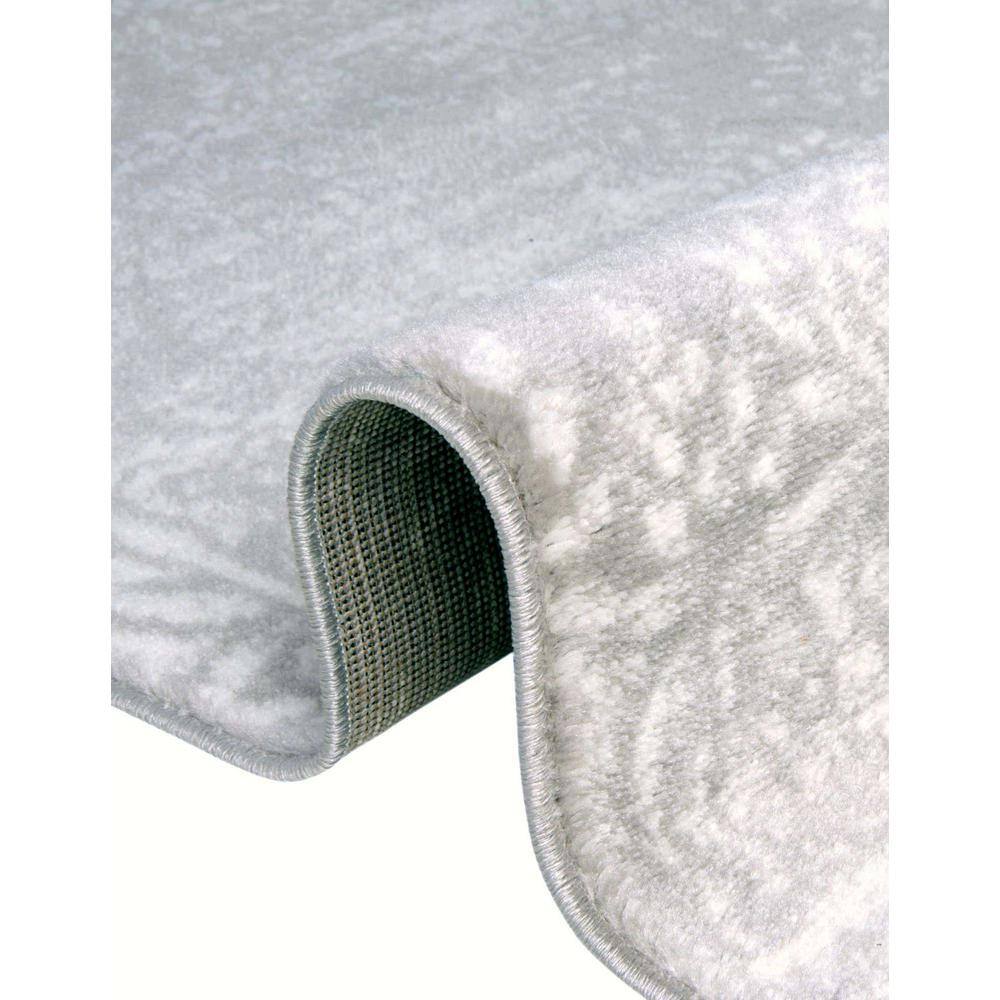 Elegant Monte Carlo 5' Square Light Gray Floral Synthetic Rug