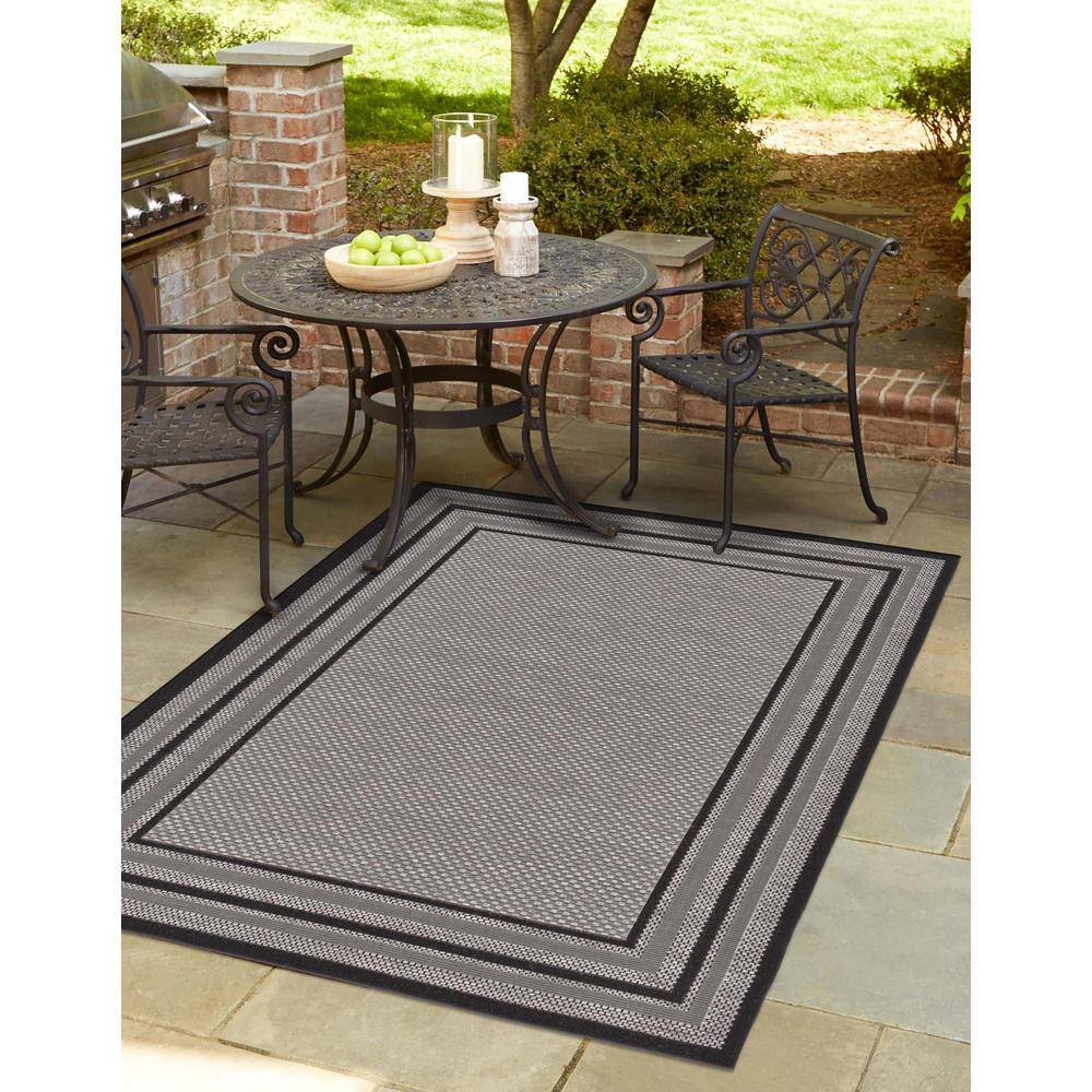 6' x 9' Gray Multi Border Outdoor Flat Woven Rug