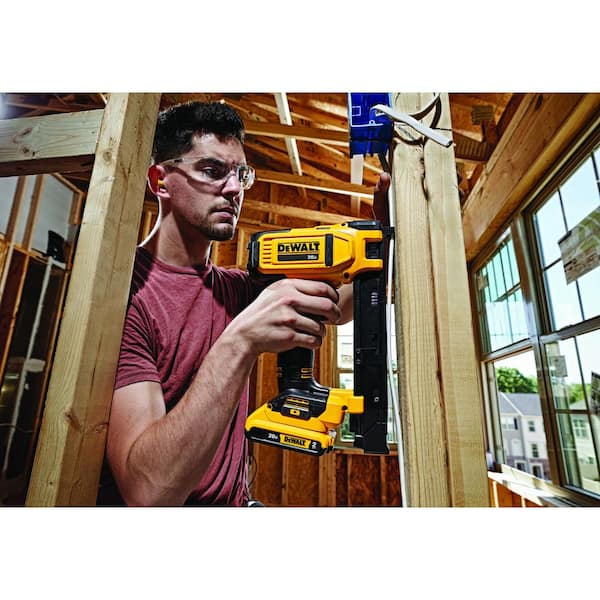 DEWALT - 20V MAX Lithium-Ion Cordless Cable Staple Nailer (Tool Only) with 1 in. Insulated Electrical Staples (540 per Box)