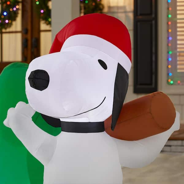 Snoopy hot Giant 7ft long Airblown Chrismtas Inflatable