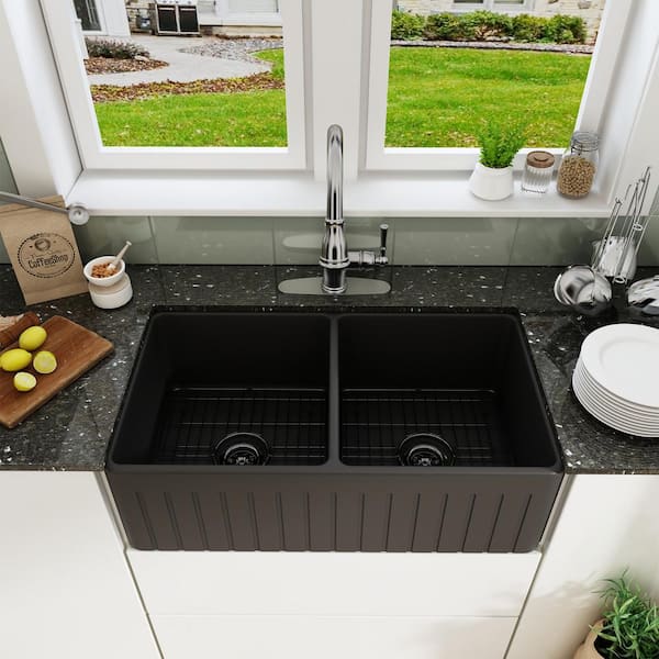 33 in. Farmhouse/Apron-Front Double Bowl Black Fine Fireclay Kitchen Sink  with Bottom Grid and Strainer Basket