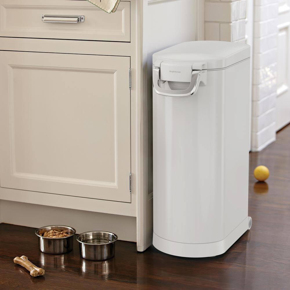 Stainless Steel Airtight Pet Food Storage Container with Magnetic Scoop