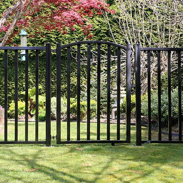 Fencing  Aluminum Fencing - Peak Products (Canada)