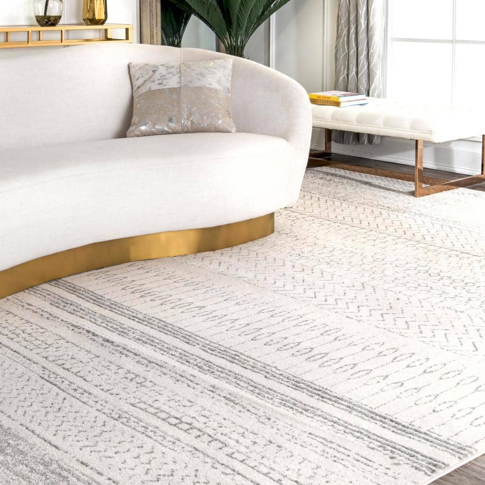 Nova Bohemian Gray Striped Synthetic 4' x 6' Area Rug