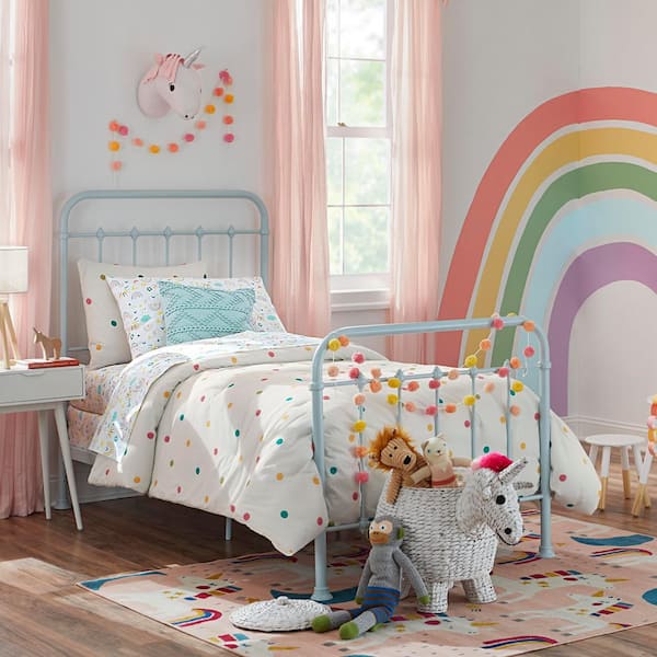 https://images.thdstatic.com/productImages/93980797-4d35-4db8-acb6-f7dee96fa73c/svn/stylewell-kids-kids-bedding-sets-os-dot-emb-1d_600.jpg