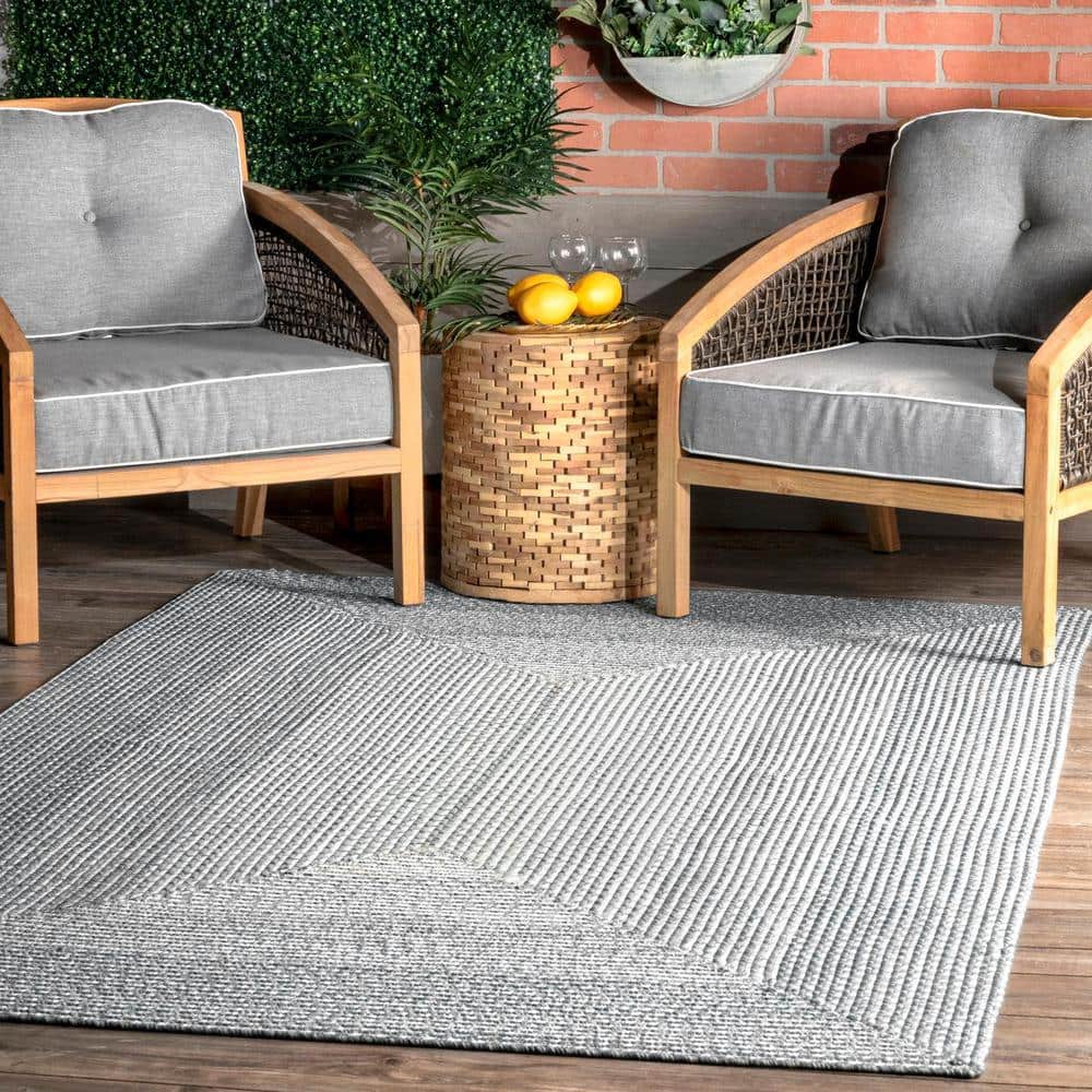 Light Gray Braided Square Synthetic 3' x 5' Indoor/Outdoor Rug