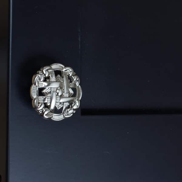 1-3/8 in. Dia Round Celtic Medallion Cabinet Knob (10-Pack)