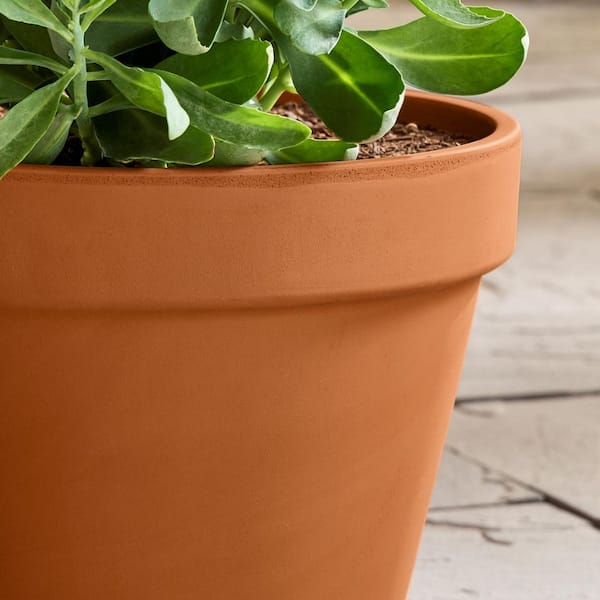 Vigoro Large Terracotta Planter with Drainage Hole (15.5 in. L x 15.5 in. W  x 13.5 in. H) HDP-SP-01390 - The Home Depot