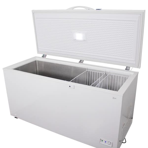 Avanti 17 cu. ft. Manual Defrost Chest Freezer in White Garage