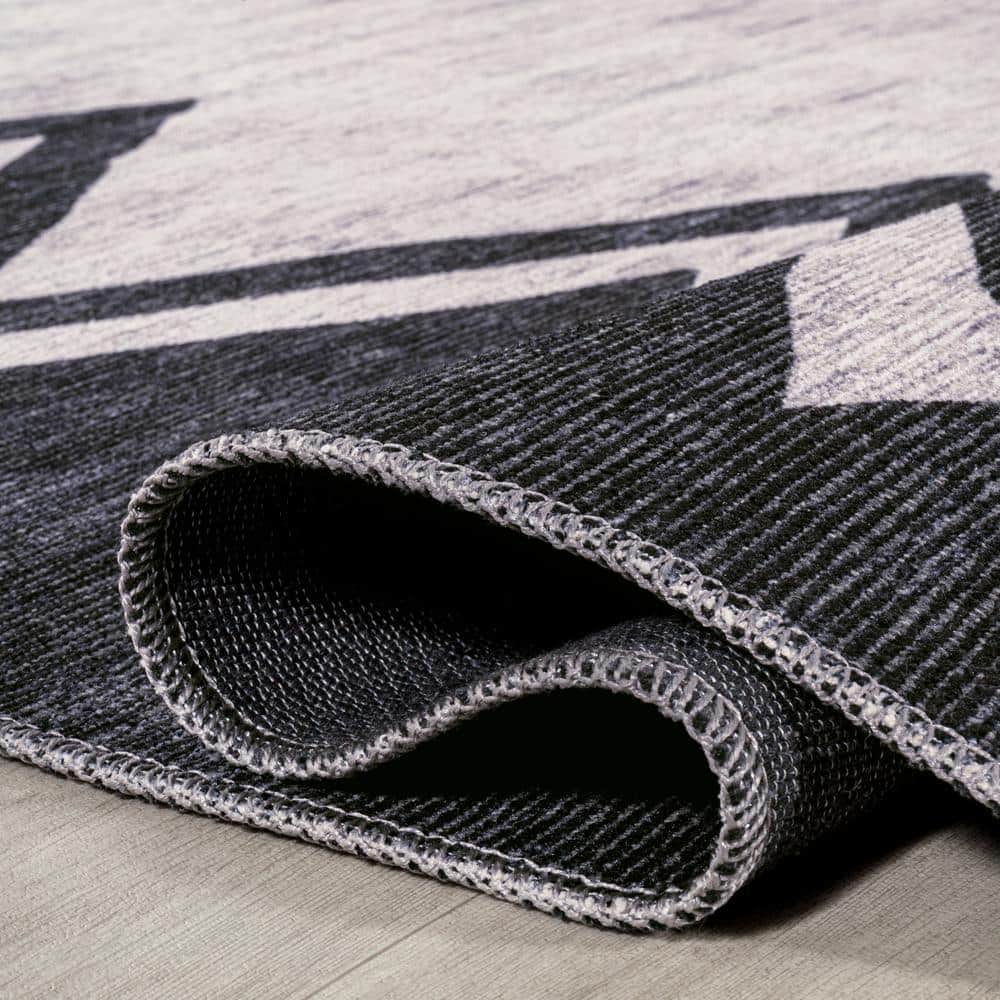 Ivory Chevron Handcrafted 4' x 6' Easy-Care Synthetic Area Rug