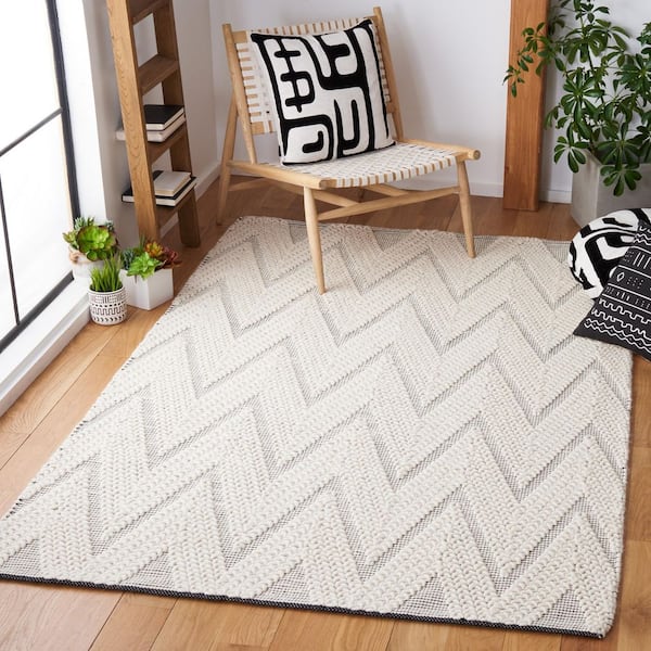 Natura 6 ft. x 6 ft. Ivory/Black Chevron Striped Modern Square Area Rug