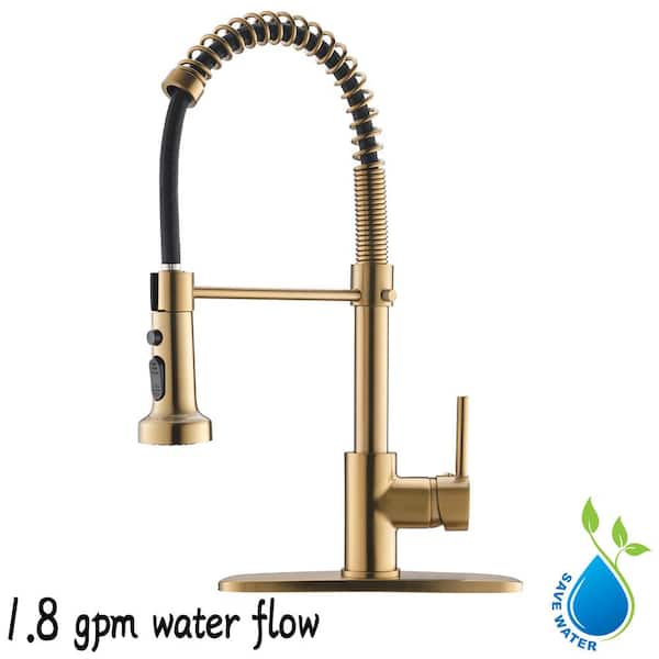 UKISHIRO Viki Single Handle Pull Down Sprayer Kitchen Faucet with Spot Resistant, Advanced Spray in Gold