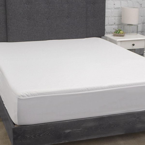 eLuxury Premium Dimpled Waterproof Mattress Protector | Queen