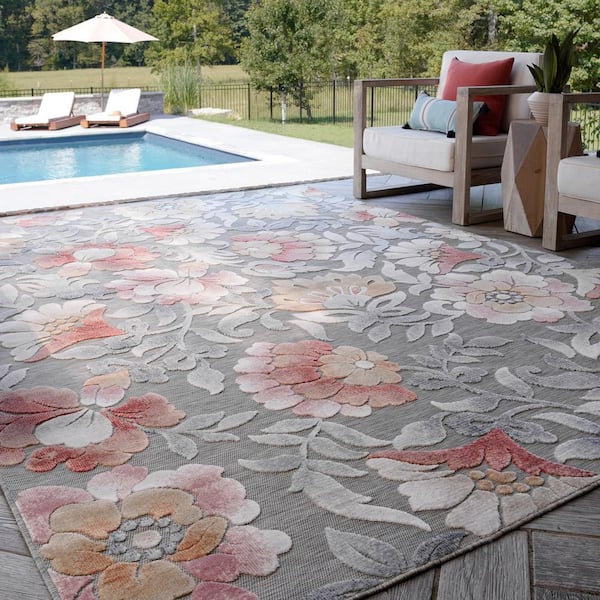 Tropic Gray 4 ft. x 6 ft. Floral Indoor/Outdoor Area Rug