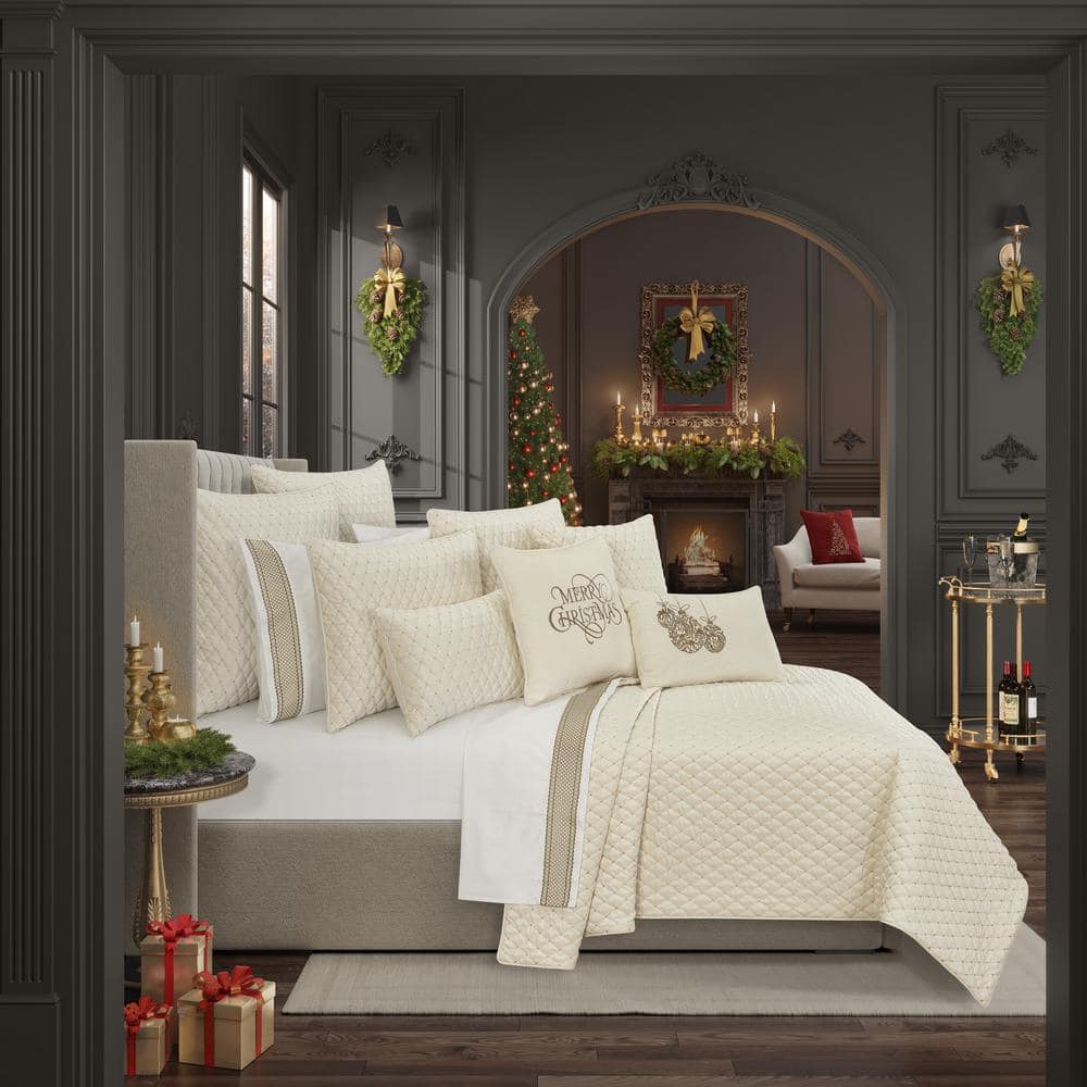 Gabriel Winter White Polyester Full/Queen 3Pc. Quilt Set