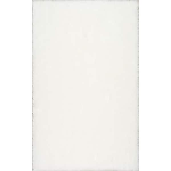 nuLOOM Rodolfo Faux Sheepskin Shag White 5 ft. x 8 ft. Area Rug