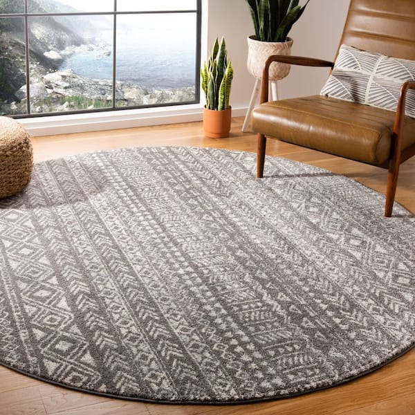 Tulum 3 ft. x 3 ft. Round Dark Gray/Ivory Geometric Tribal Diamond Area Rug