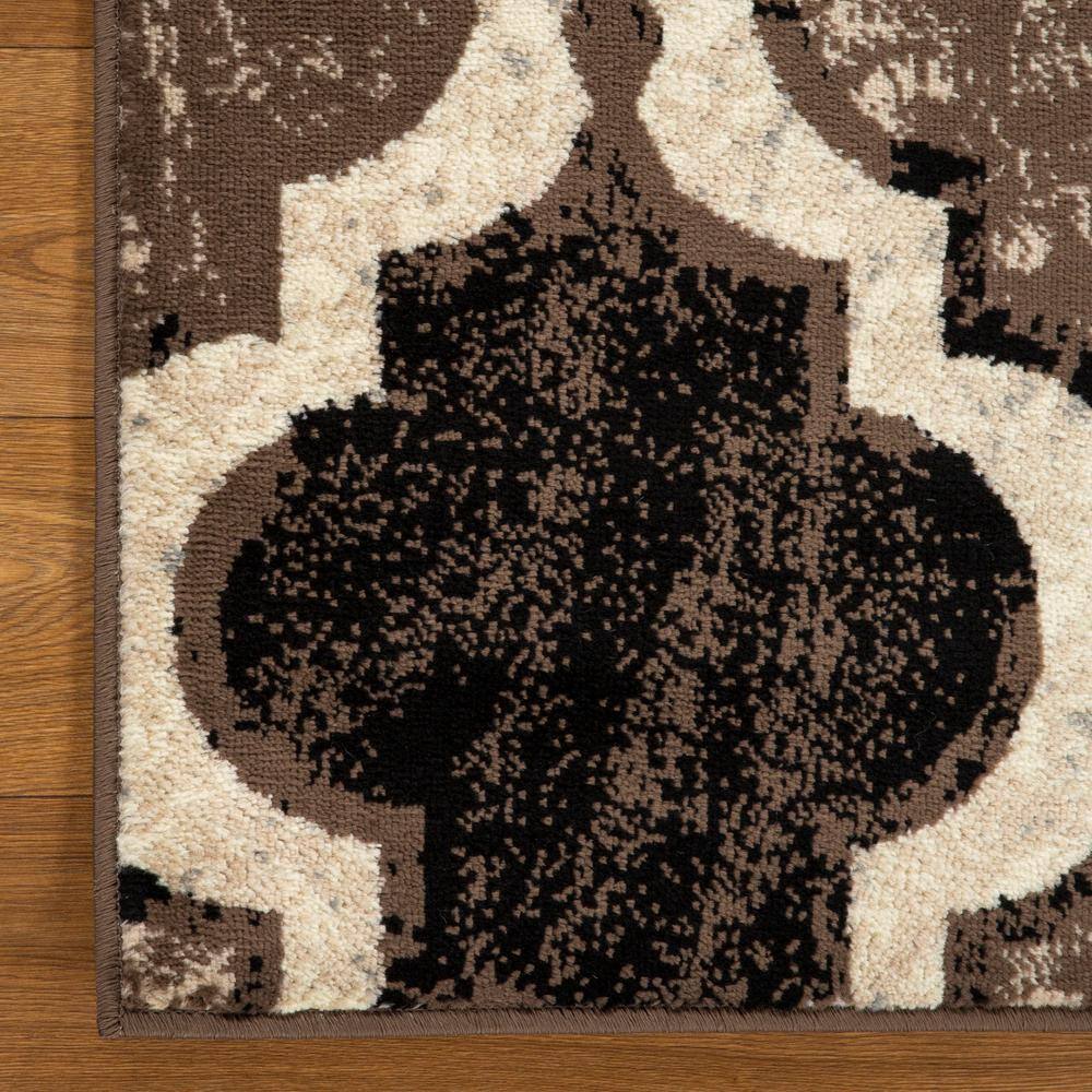 Ivory Trellis Elegance 8' Square Synthetic Area Rug