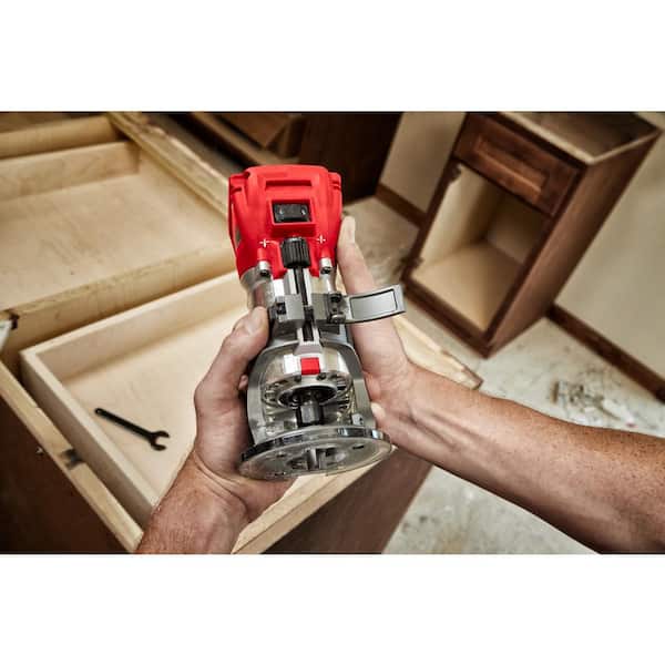 Milwaukee M18 FUEL 18V Lithium-Ion Brushless Cordless Compact Router w/  Compact Router Plunge Base 2723-20-48-10-5601 The Home Depot