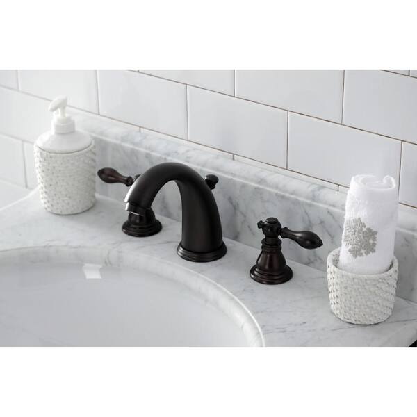 Kingston Brass American Classic 2-Handle 8 in. Widespread Bathroom