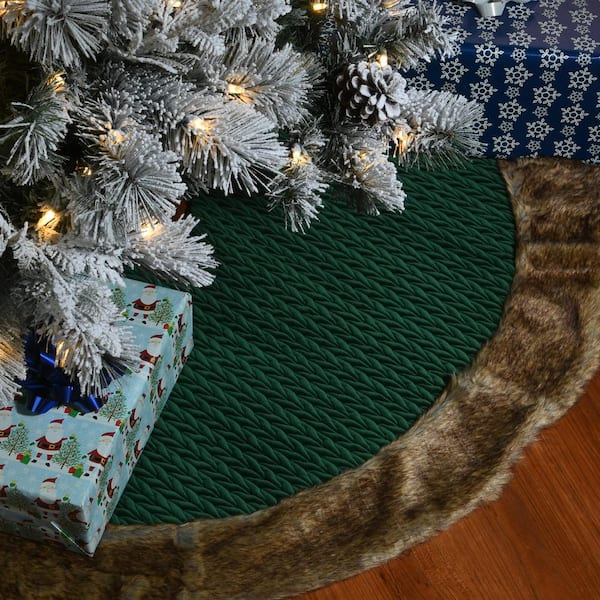 HOMCOM Green, Christmas Tree Collar, 26 in.Metal Tree Ring, Xmas Tree Skirt Decoration, 3 Panels