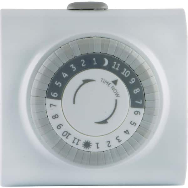 15 Amp 24-Hour Indoor Mechanical Plug-In Big Button Timer, White