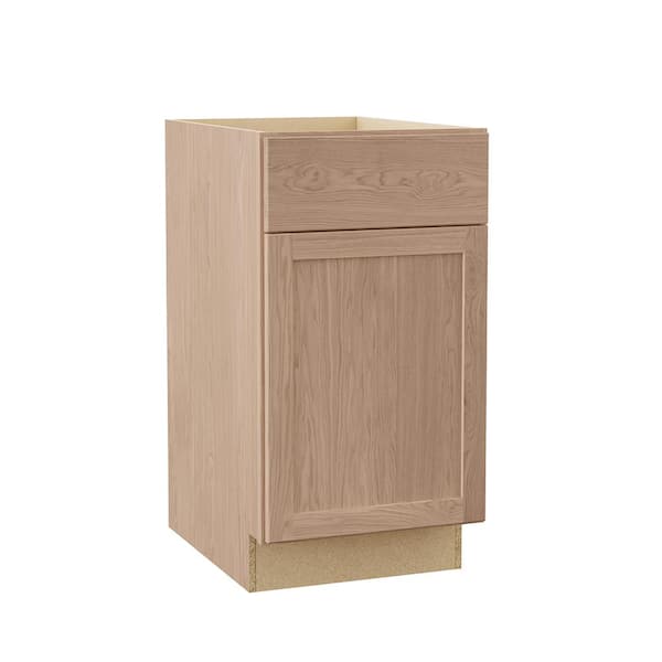 Sinclair 18 in. W x 24 in. D x 34.5 in. H Assembled Waste Base Cabinet in Shaker Light Oak
