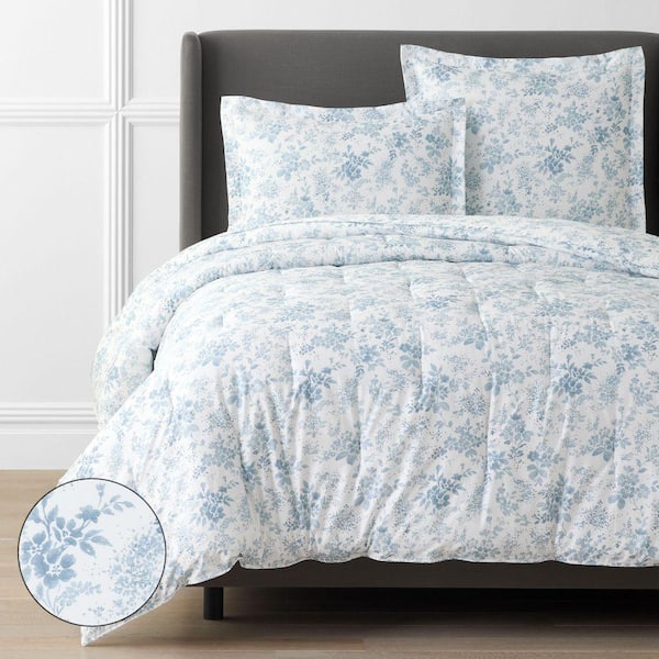 Legends Hotel Whisper Fleur Wrinkle-Free Sateen Blue Mist California King Comforter