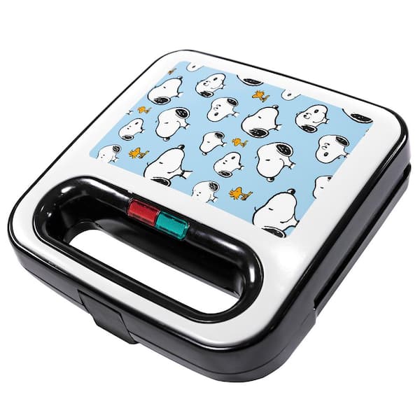 Uncanny Brands White Peanuts Snoopy and Woodstock Double-Square American Waffle Maker