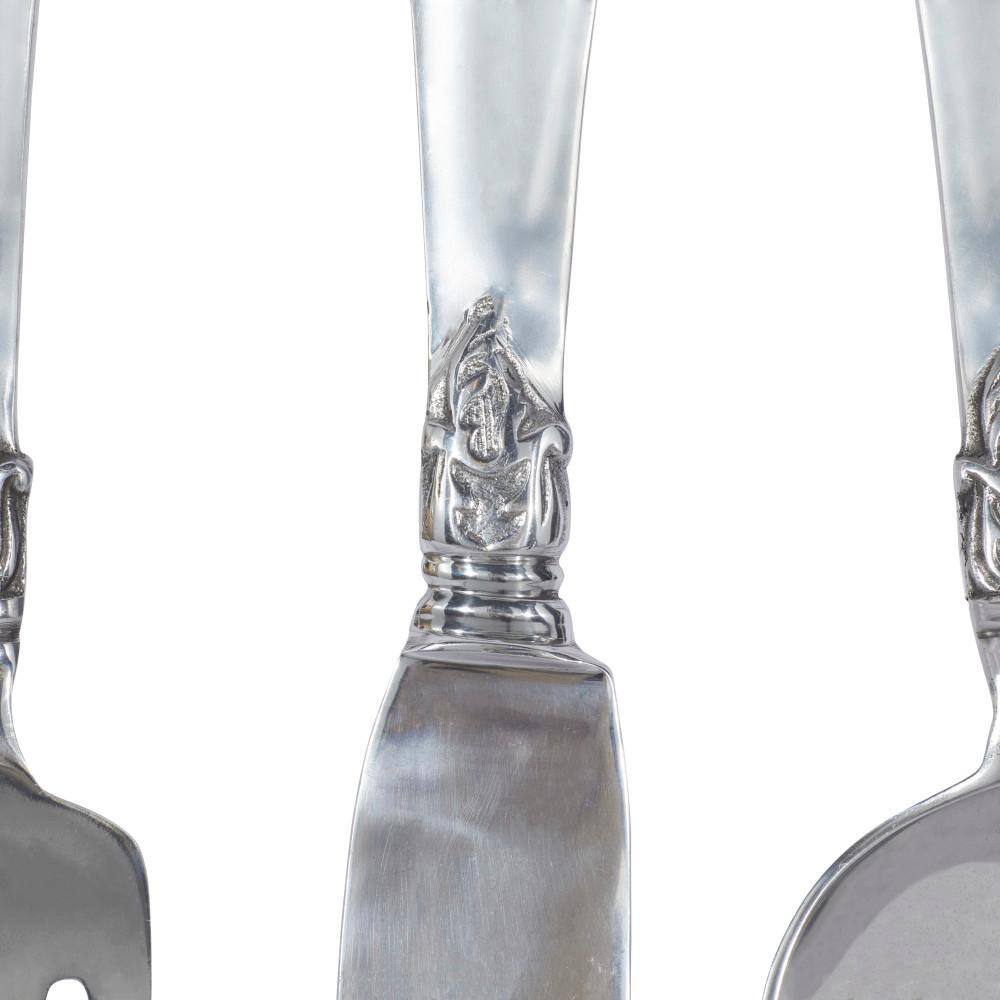 DecMode Silver Aluminum Knife, Spoon and Fork Utensils Wall Decor (3 Count)