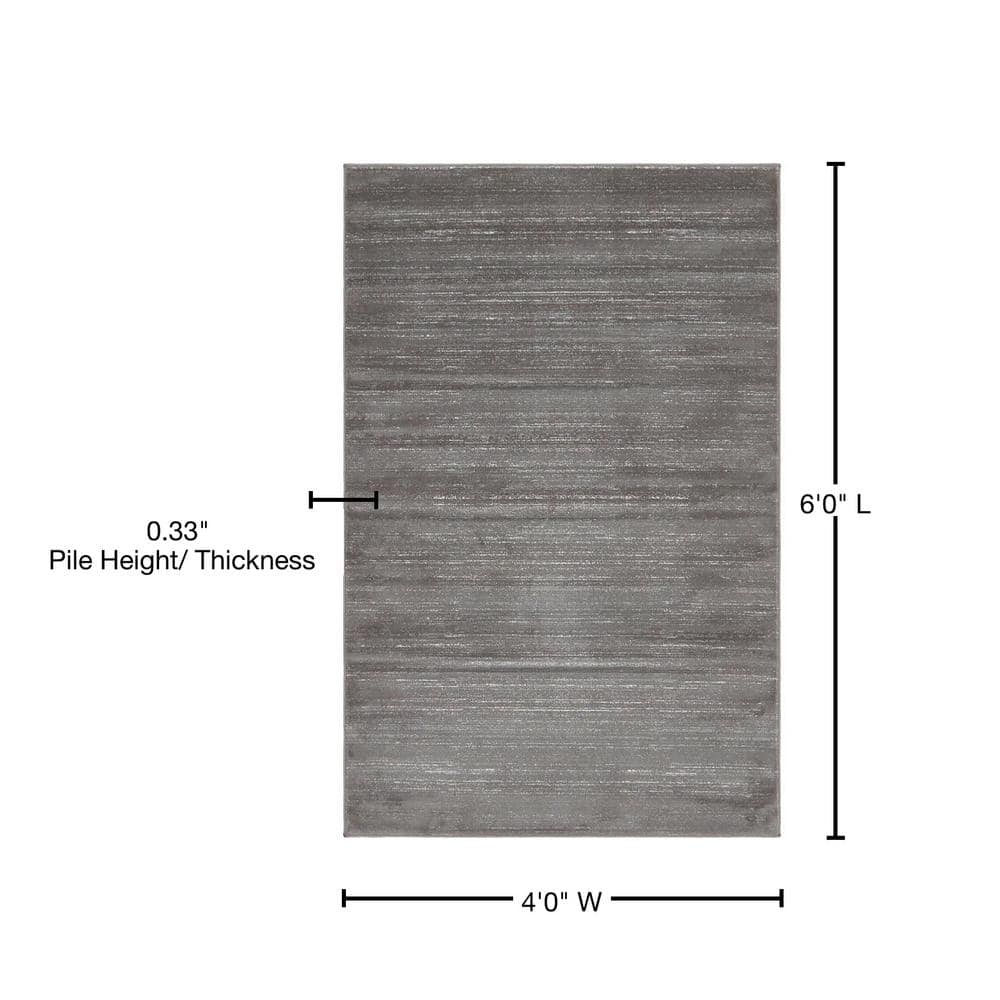 Elegant Gray 4' x 6' Rectangular Easy-Care Synthetic Area Rug