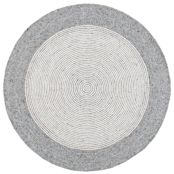 SAFAVIEH Braided Gray/Ivory Doormat 3 ft. x 3 ft. Round Striped Area Rug