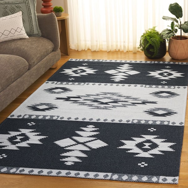 Augustine 3 ft. x 5 ft. Black/Light Gray Ikat Western Area Rug