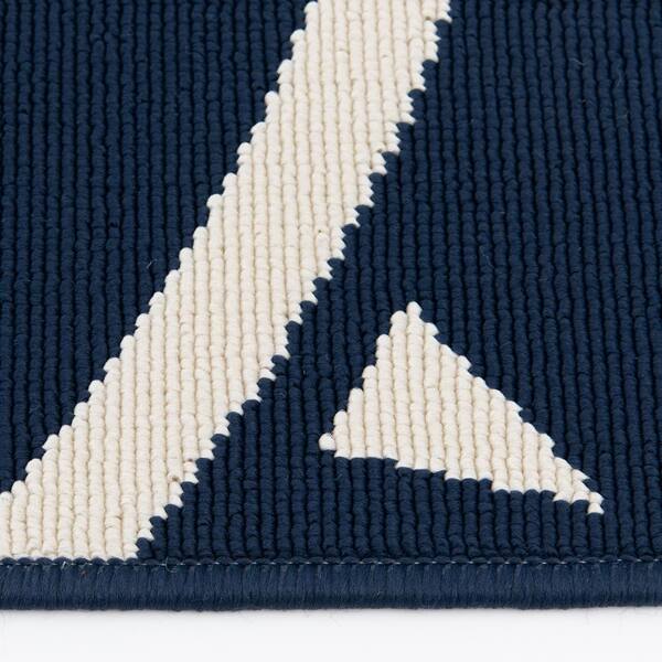 Nautical Anchors Navy 6 ft. x 9 ft. Indoor/Outdoor Area Rug - Venue  Marketplace