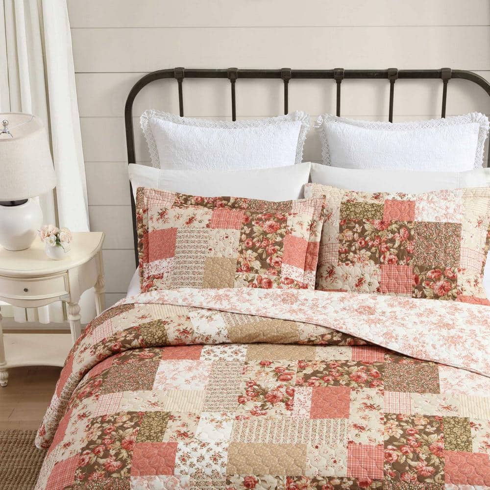Harrietta Twin Pink Cotton Patchwork Reversible Quilt Set
