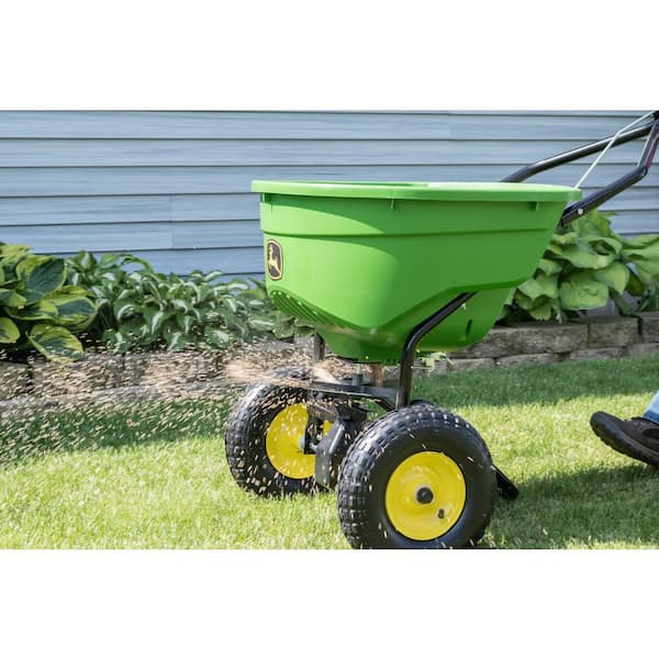 130 lbs. Capacity Push Broadcast Spreader