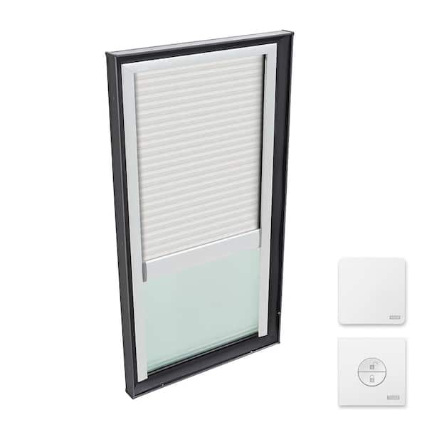 VELUX 22-1/2 in. x 46-1/2 in. Fixed Curb Mount Skylight with Tempered Low-E3 Glass & White Solar Powered Light Filtering Blind