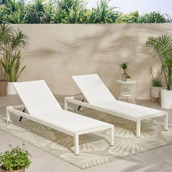 White Chaise Lounge with Mesh Sling Outdoor Lounge Chair (Set of 2​)​