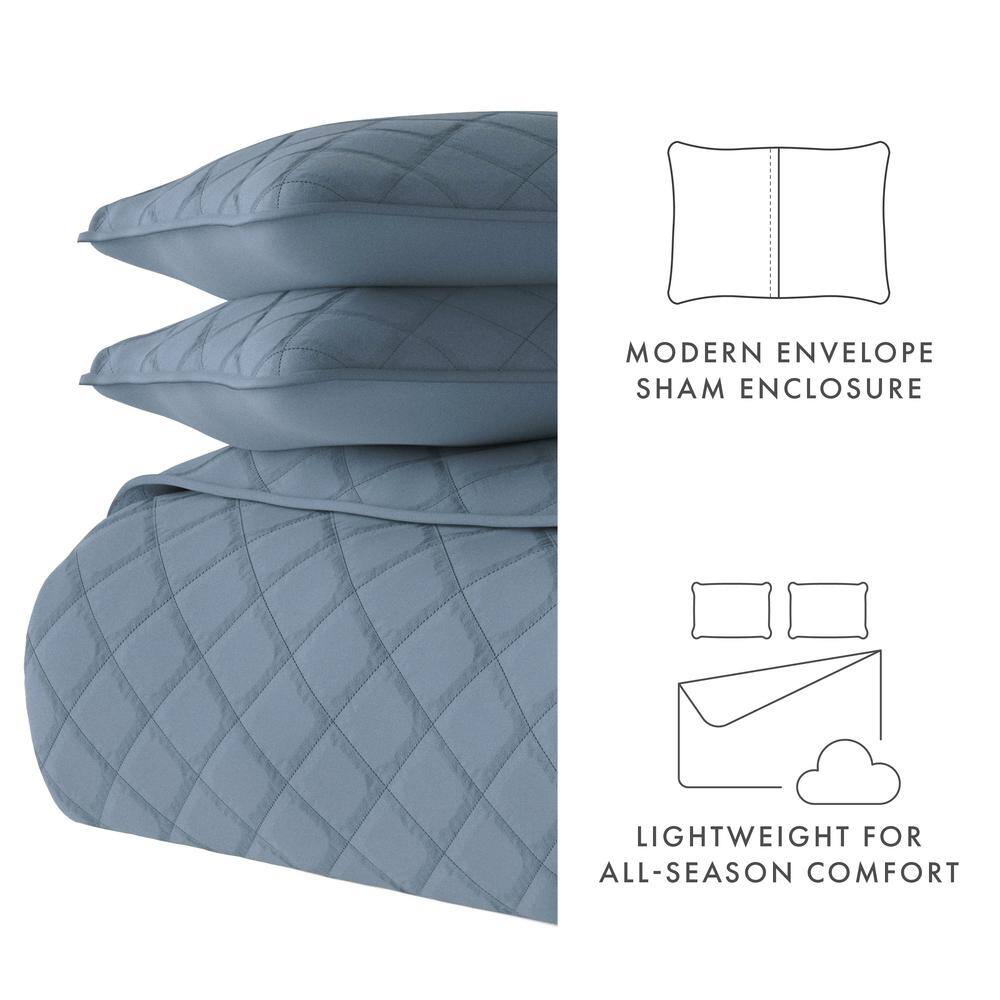 King Dusk Blue Reversible Microfiber Quilt Set with Shams