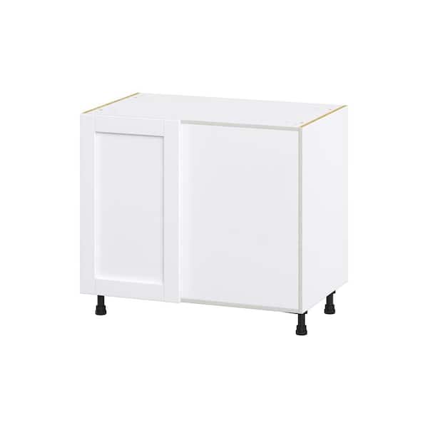 J COLLECTION Mancos Bright White Shaker Assembled Magick Corner Blind Base Kitchen Cabinet (39 in. W x 34.5 in.H x 24 in. D)