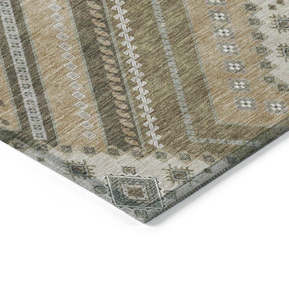 Beige Tribal Pattern 8' Round Synthetic Rug