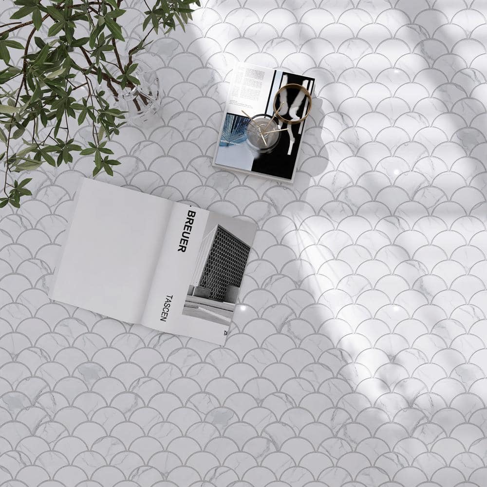 White and Gray Porcelain Fish Scale Mosaic Tile
