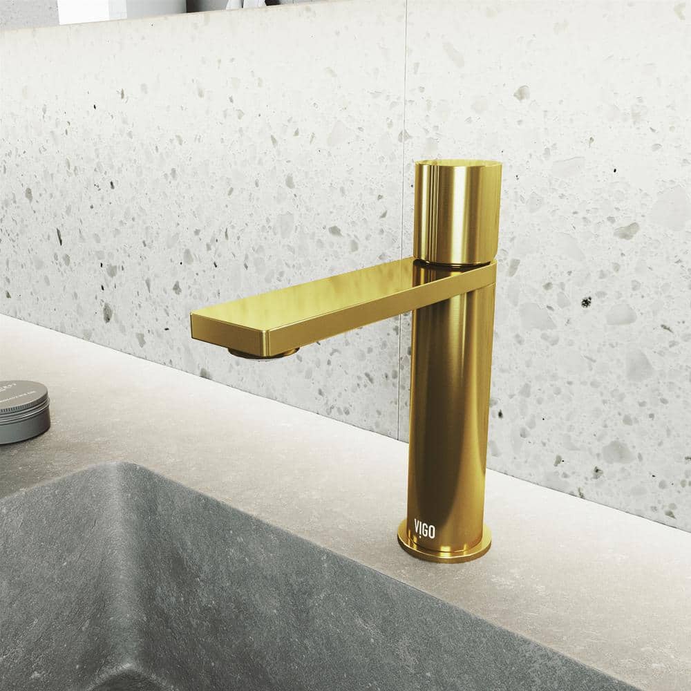 Elegant Single-Handle Matte Gold Bathroom Faucet